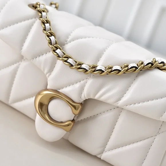 Coach Tabby Shoulder Bag 20 With Pillow Quilting - Picture 4 of 9